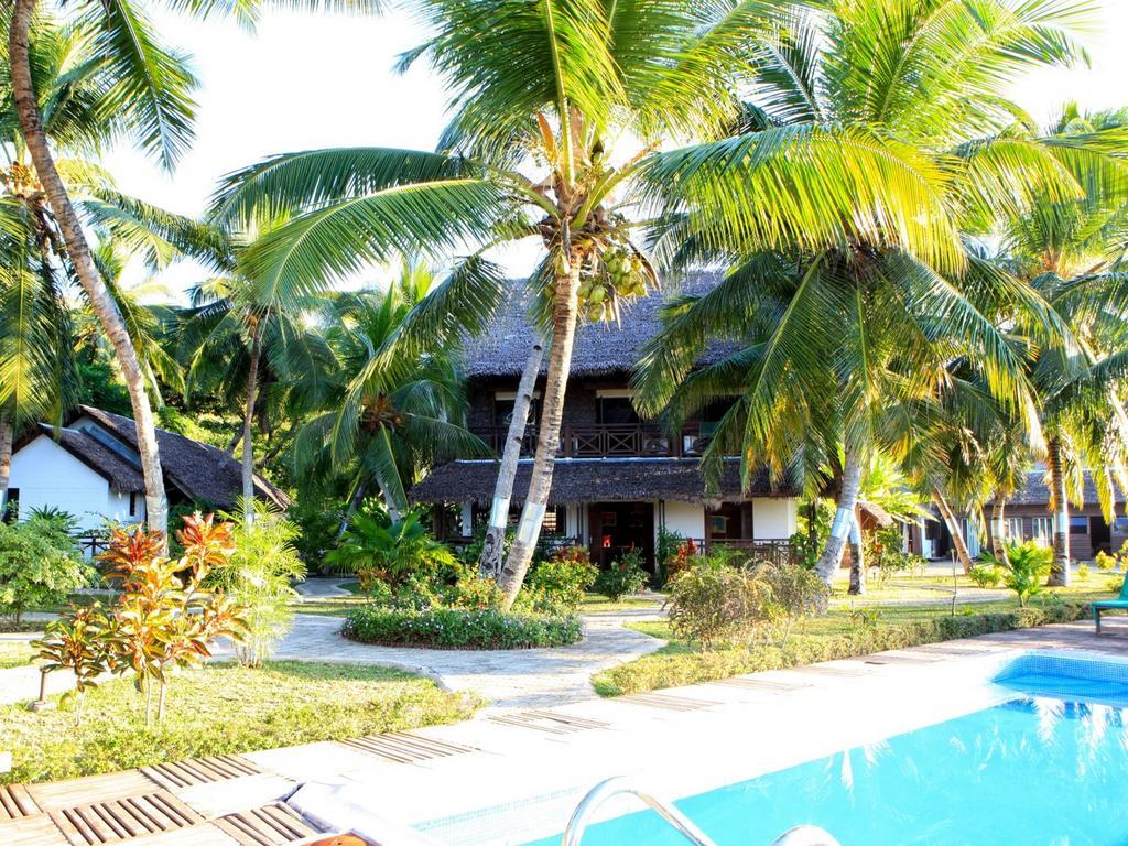 Ylang Hotel Ambondrona  Exteriör bild